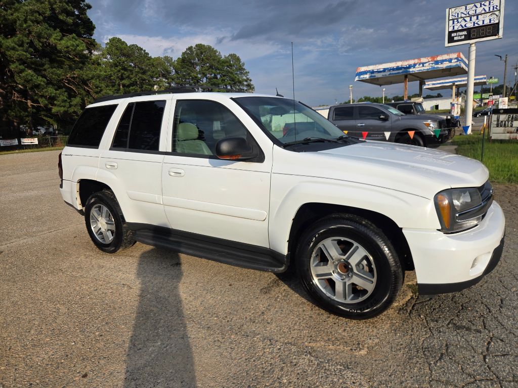 2005 Chevrolet Blazer - $2,900