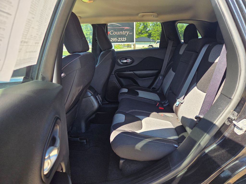 2014 Jeep Cherokee - $5,500