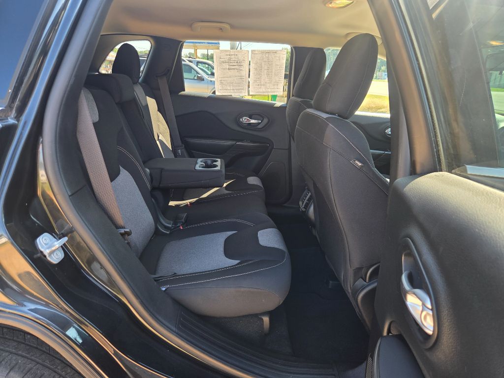 2014 Jeep Cherokee - $5,500