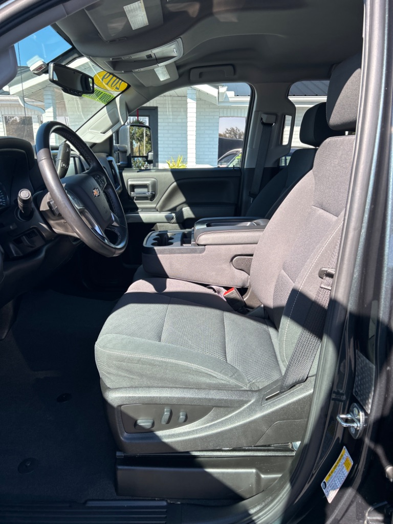 2019 Chevrolet Silverado 3500 LT photo