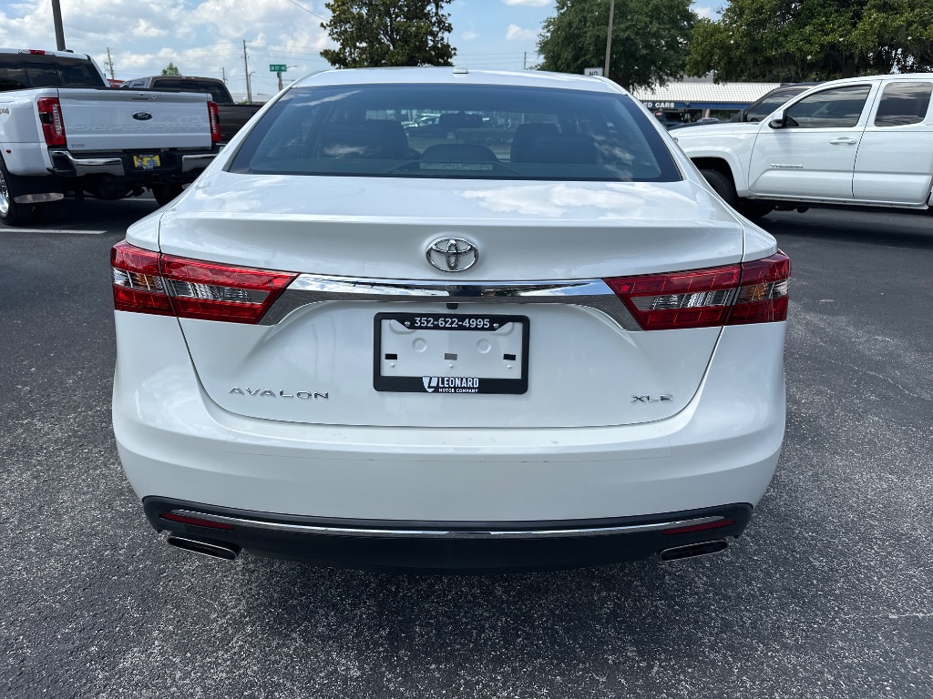 2016 Toyota Avalon XLE Plus photo