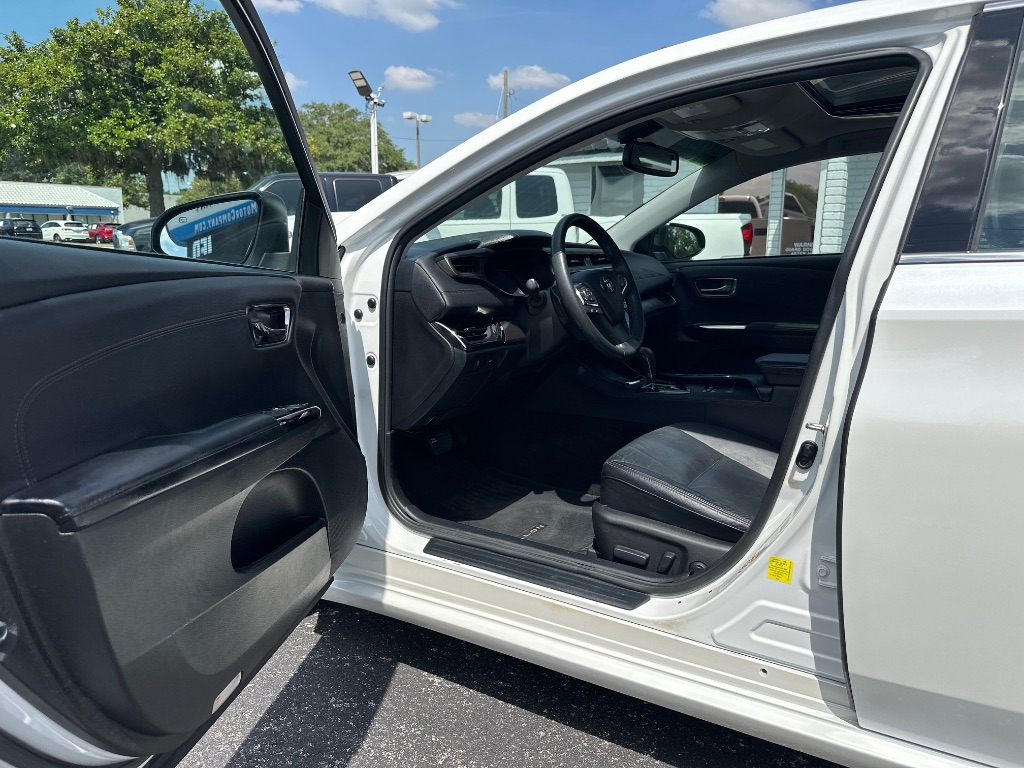 2016 Toyota Avalon XLE Plus photo