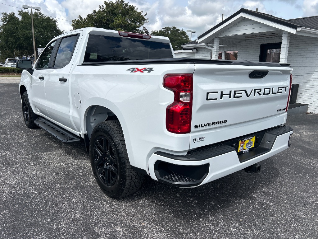2025 Chevrolet Silverado 1500 Custom photo 5