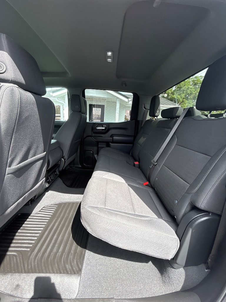2025 Chevrolet Silverado 1500 Custom photo 14