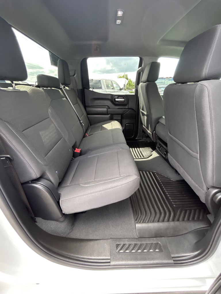 2025 Chevrolet Silverado 1500 Custom photo 17