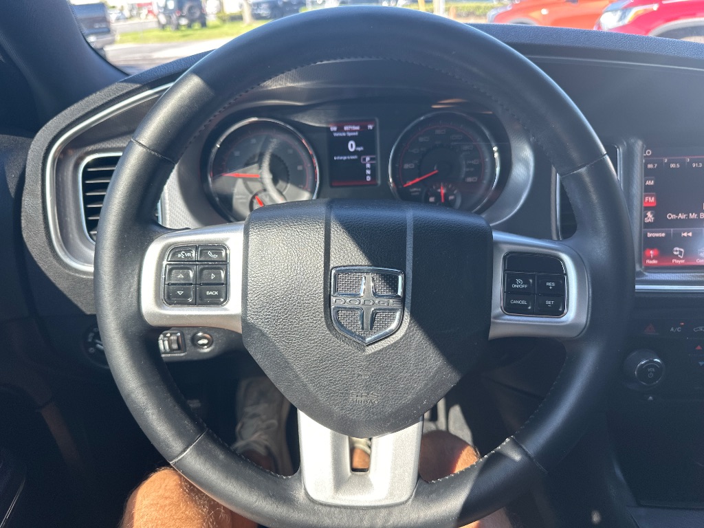2014 Dodge Charger - $14,998