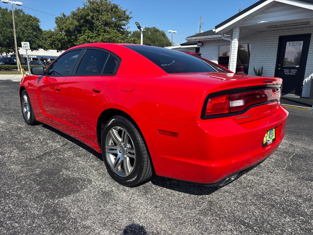 2014 Dodge Charger - $14,998