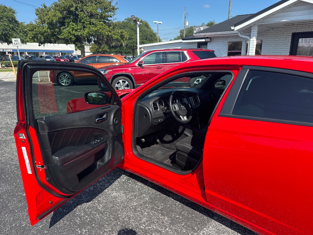 2014 Dodge Charger - $14,998