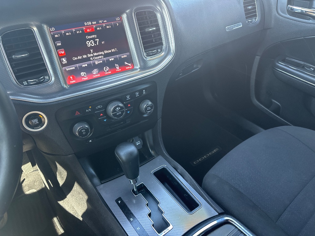 2014 Dodge Charger - $14,998