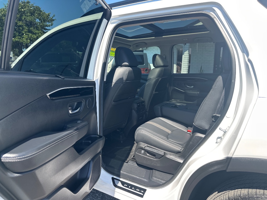 2025 Honda Pilot - $42,998