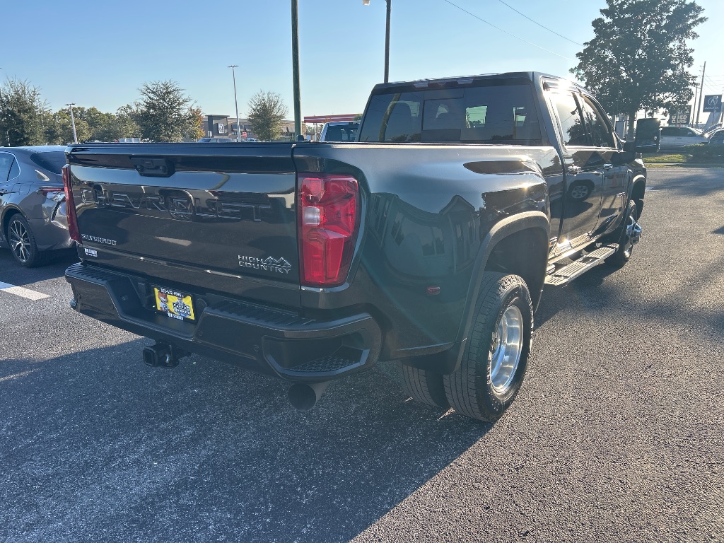 2021 Chevrolet Silverado - $56,998