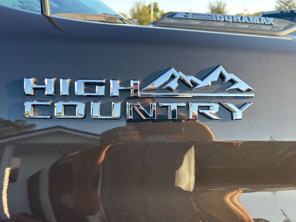 2021 Chevrolet Silverado - $56,998