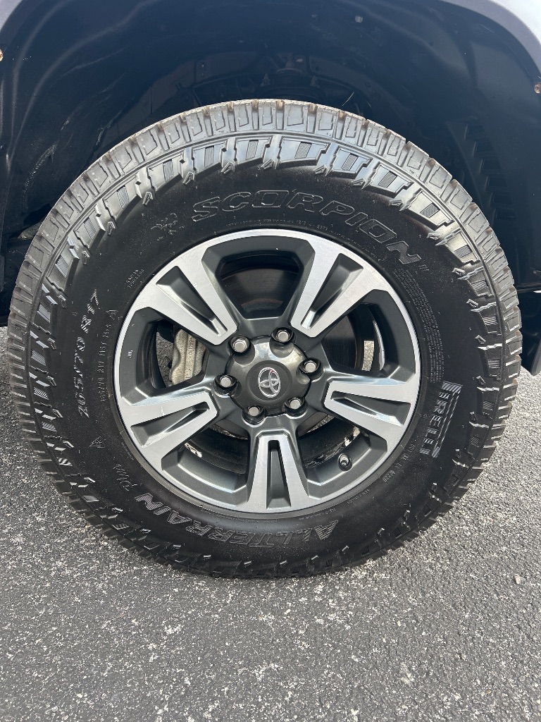 2018 Toyota Tacoma - $27,998