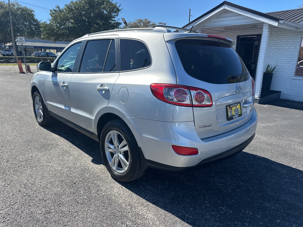 2011 Hyundai Santa Fe - $7,998