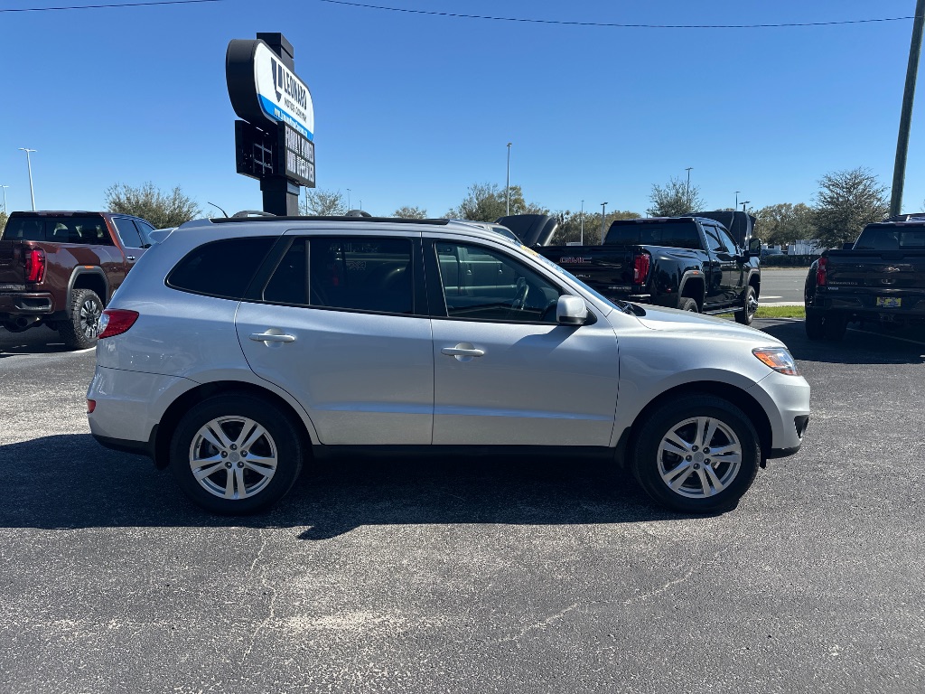 2011 Hyundai Santa Fe - $7,998