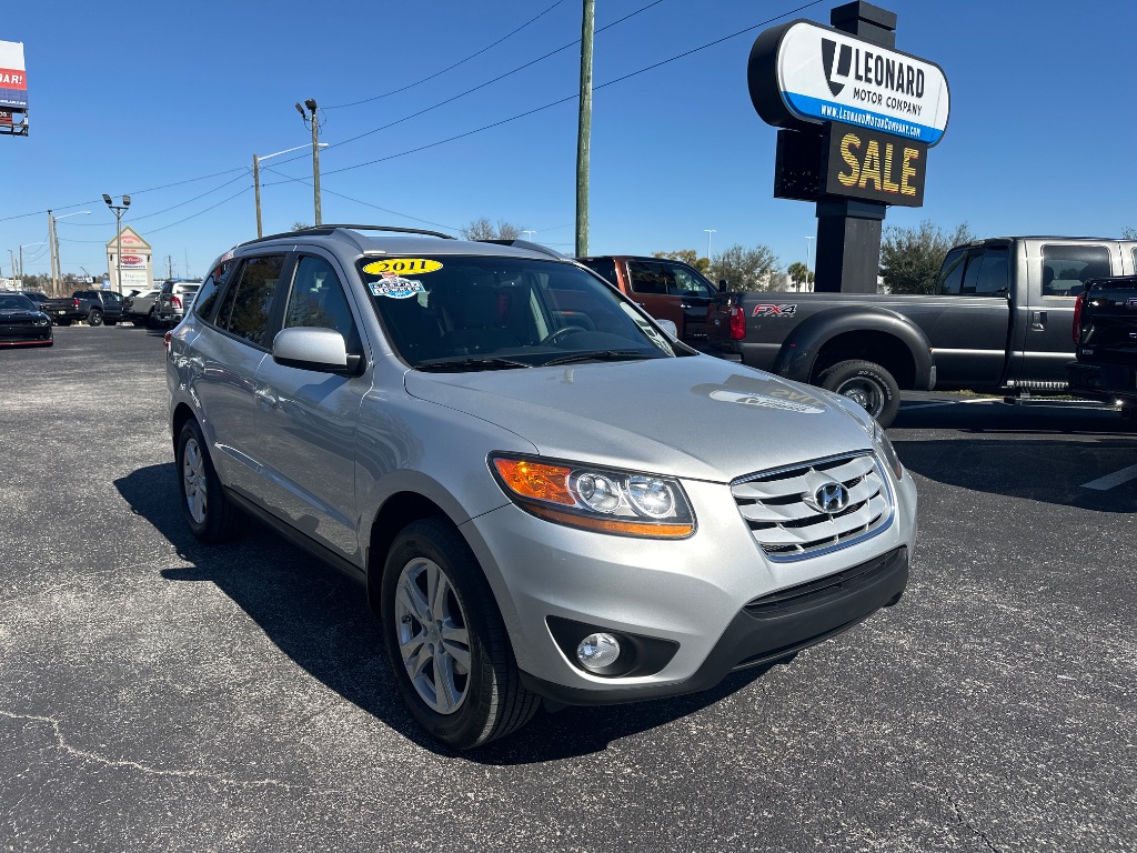 2011 Hyundai Santa Fe - $7,998
