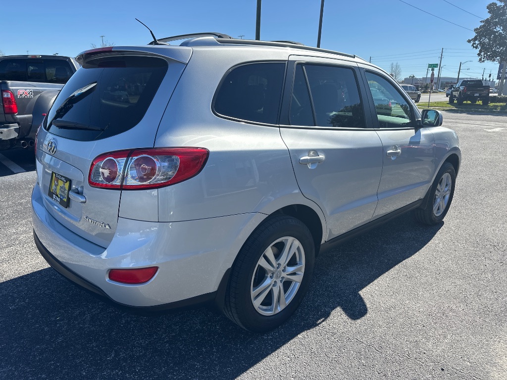 2011 Hyundai Santa Fe - $7,998