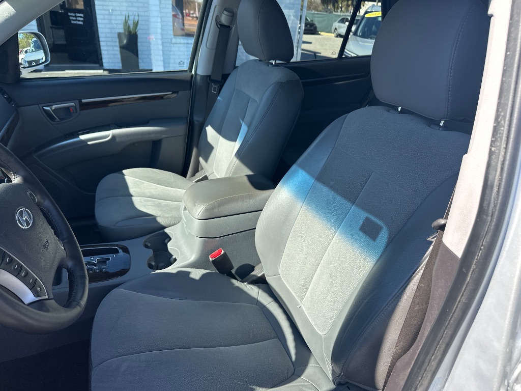 2011 Hyundai Santa Fe - $7,998