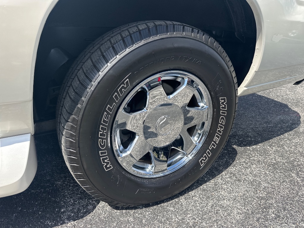 2004 Cadillac Escalade - $13,998