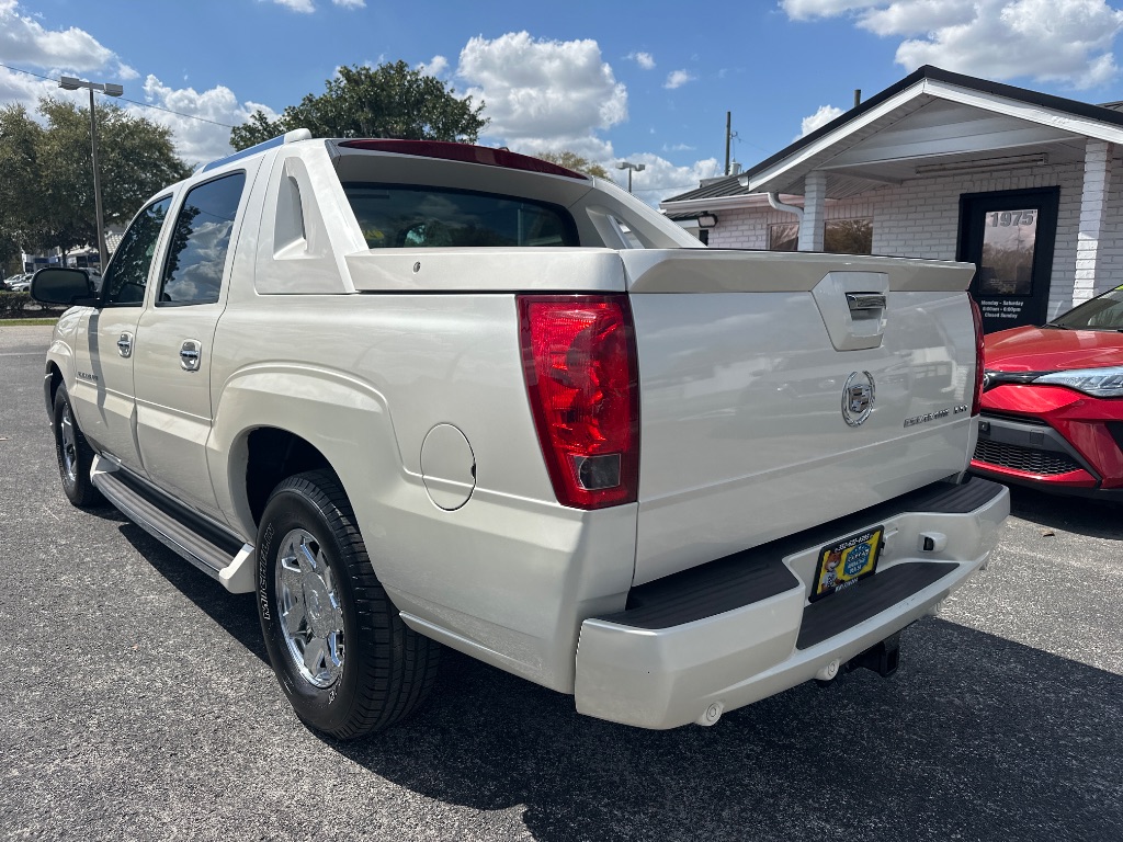 2004 Cadillac Escalade - $13,998