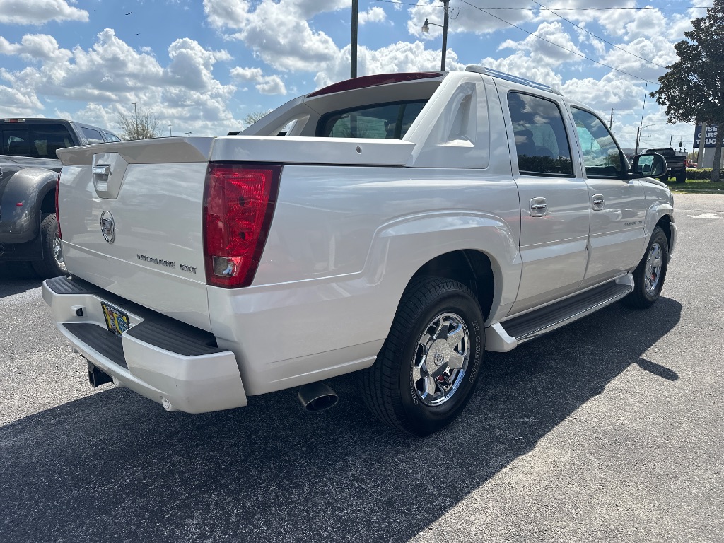 2004 Cadillac Escalade - $13,998