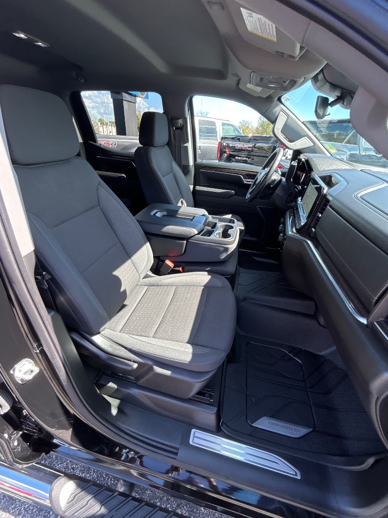 2025 Chevrolet Silverado 1500 - $41,498