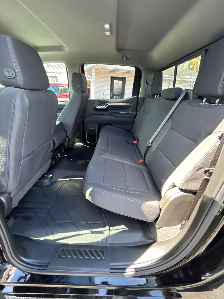 2025 Chevrolet Silverado 1500 - $41,498