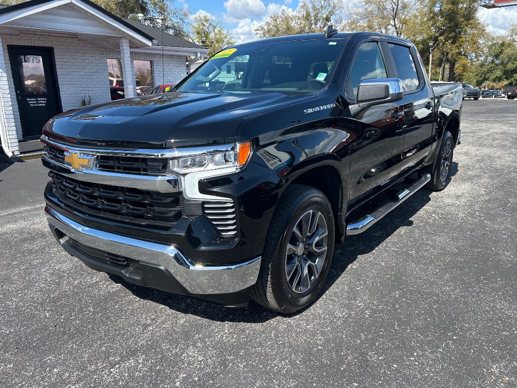 2025 Chevrolet Silverado 1500 - $41,498