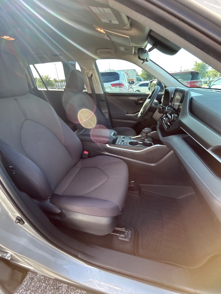 2023 Toyota Highlander - $30,998