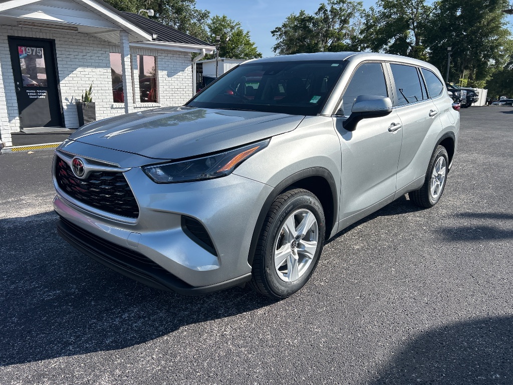 2023 Toyota Highlander - $30,998