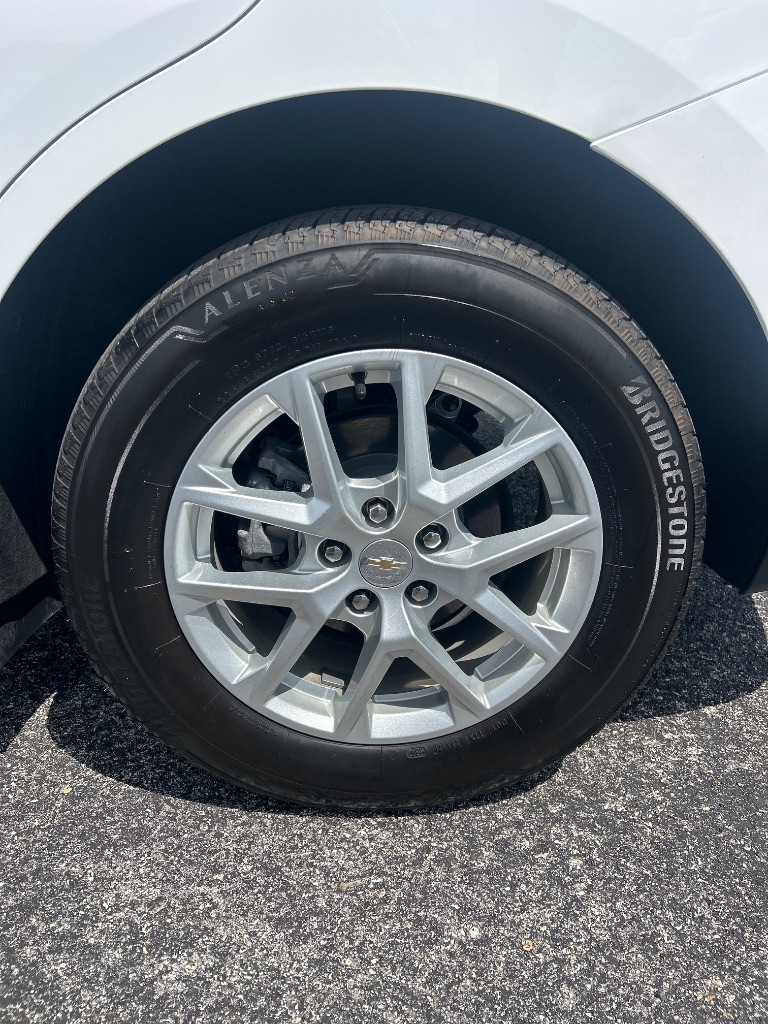 2023 Chevrolet Equinox - $23,998