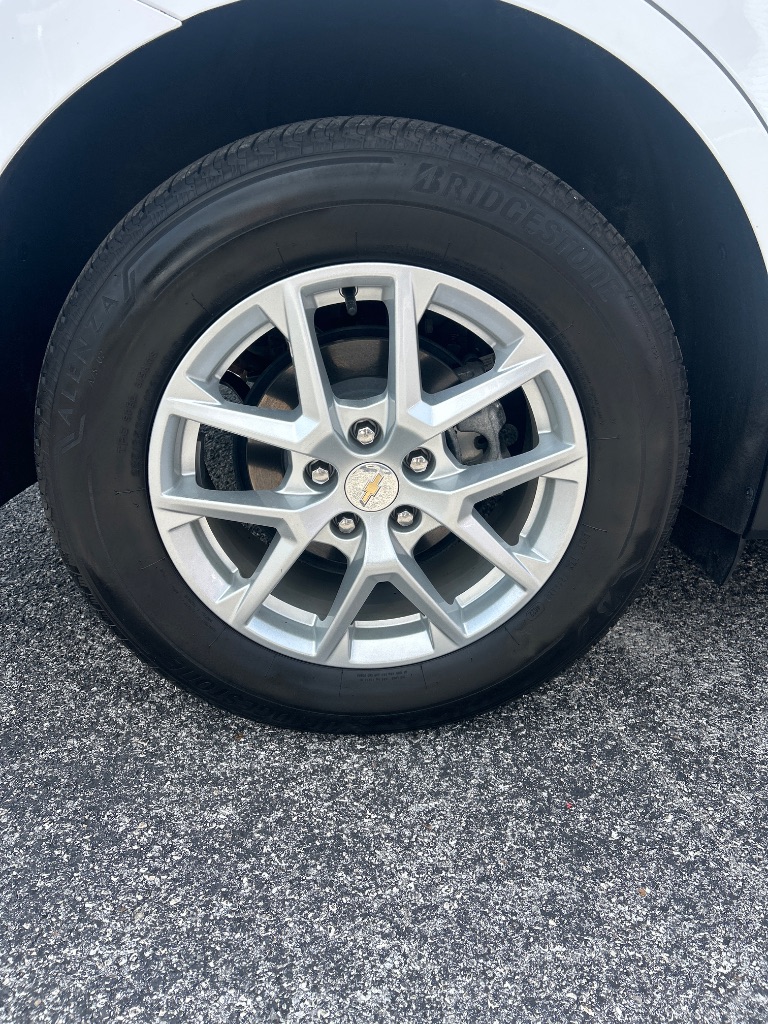 2023 Chevrolet Equinox - $23,998