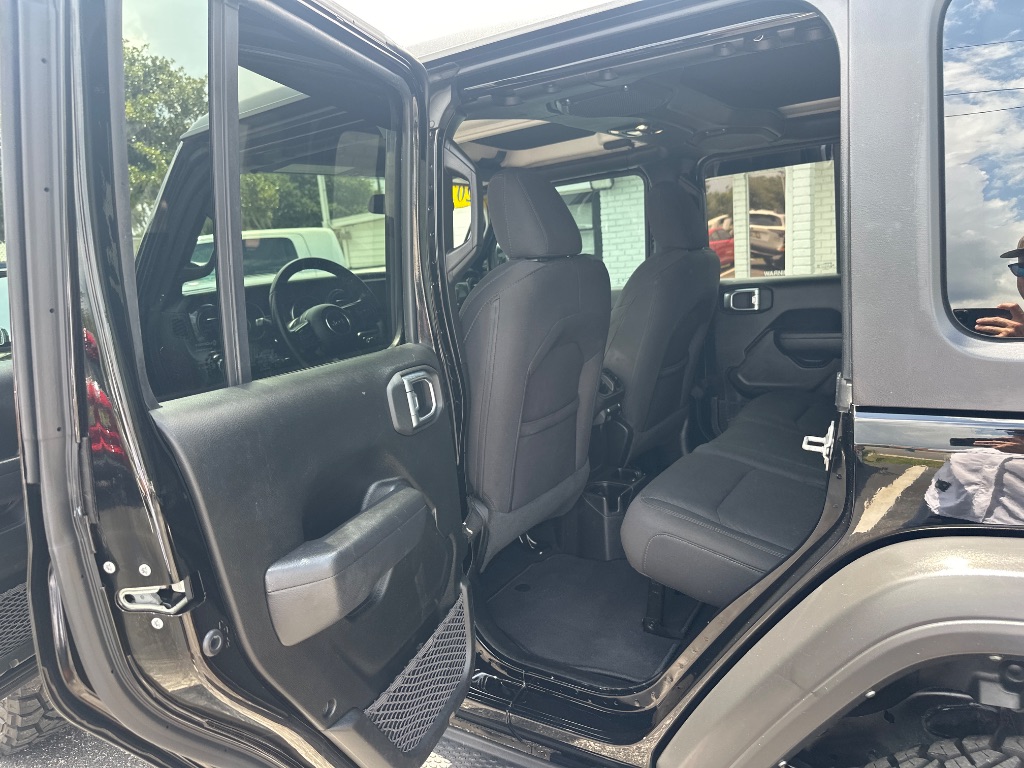 2022 Jeep Wrangler - $33,998