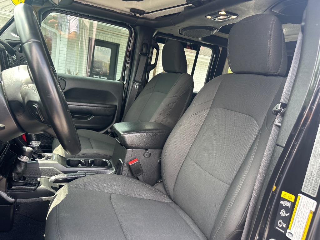 2022 Jeep Wrangler - $33,998