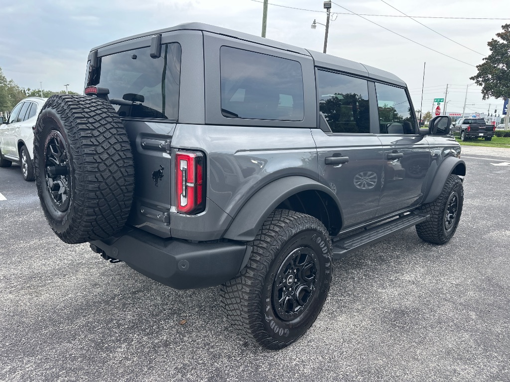2022 Ford Bronco - $45,998