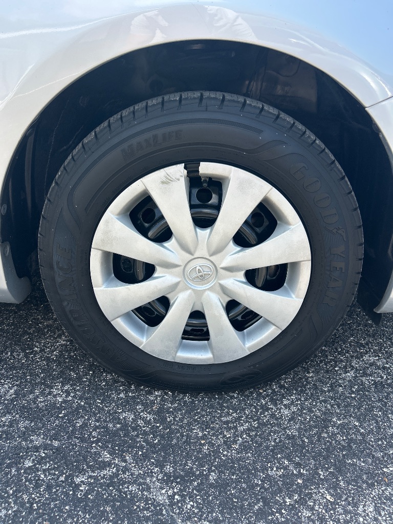 2013 Toyota Corolla - $8,998