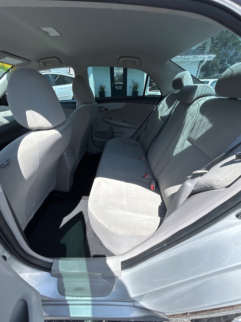 2013 Toyota Corolla - $8,998