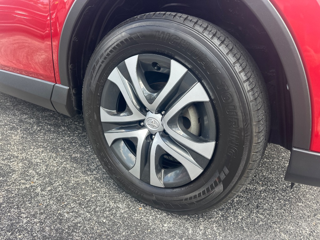 2017 Toyota RAV4 - $16,998