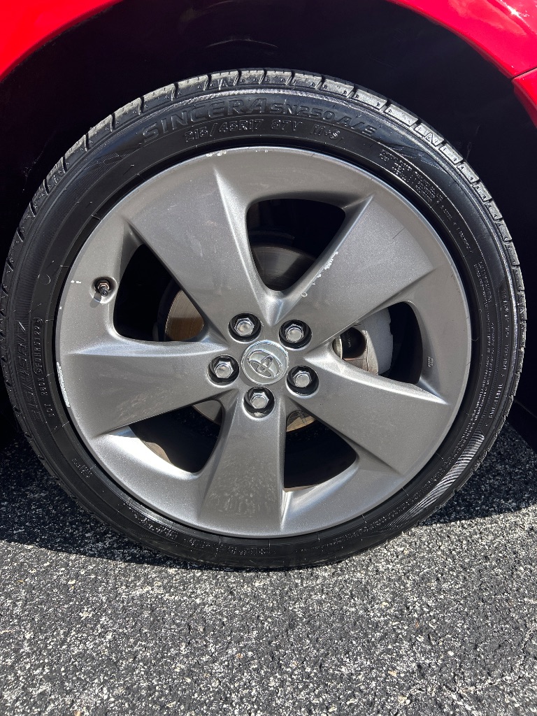 2015 Toyota Prius - $12,998