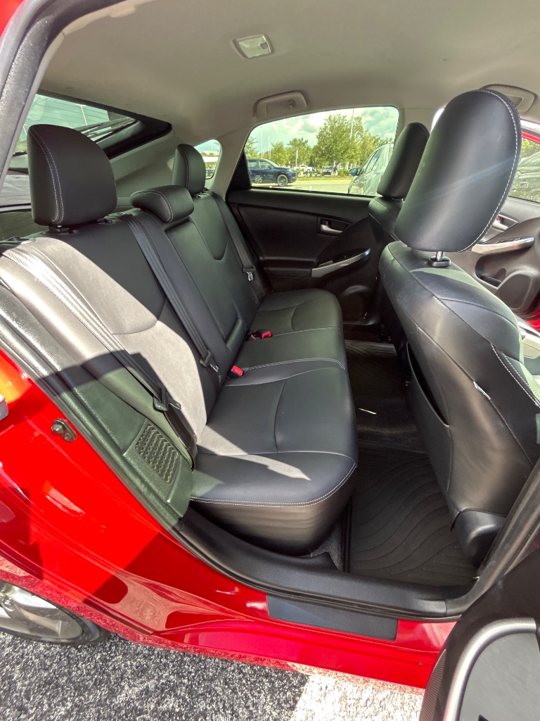 2015 Toyota Prius - $12,998