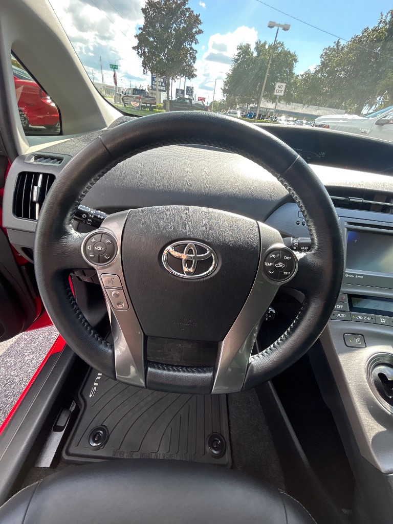 2015 Toyota Prius - $12,998
