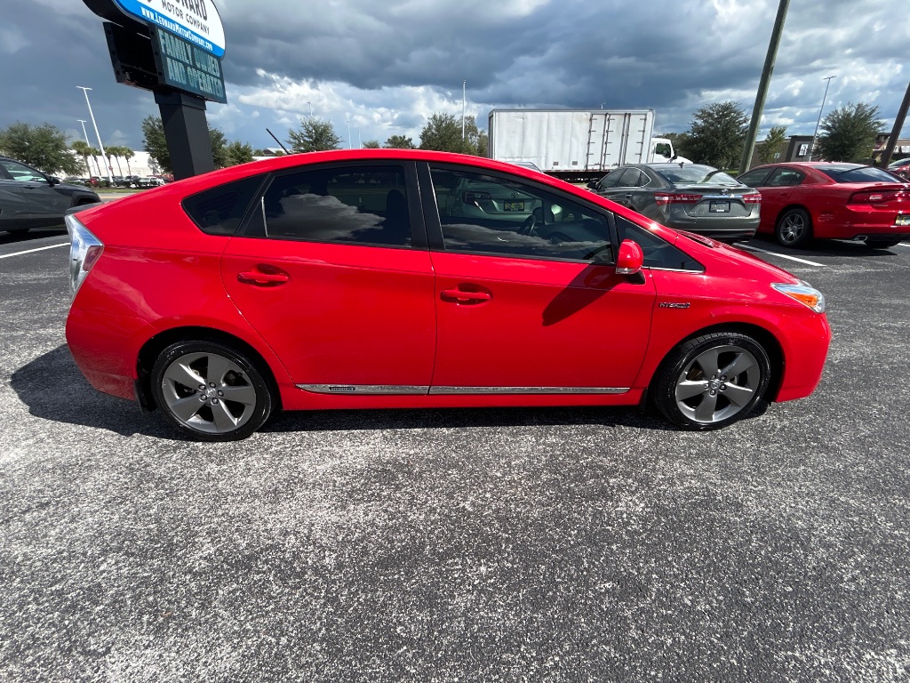 2015 Toyota Prius - $12,998