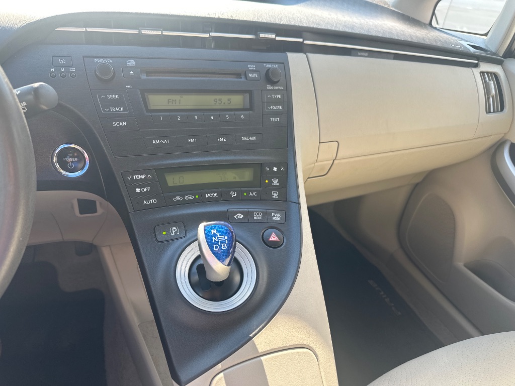 2011 Toyota Prius - $8,998