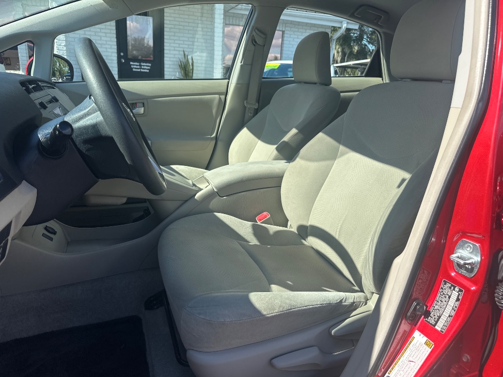 2011 Toyota Prius - $8,998