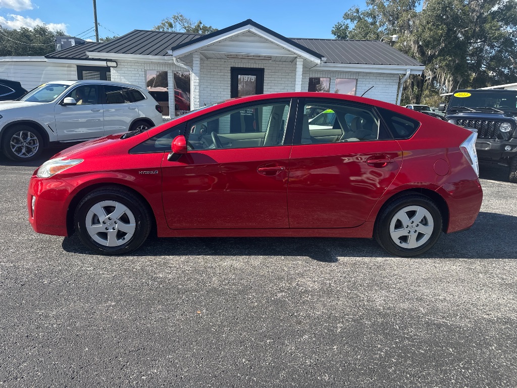 2011 Toyota Prius - $8,998