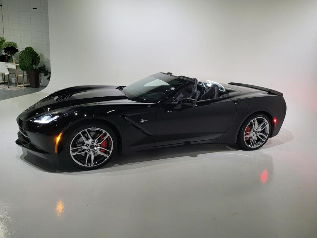 2013 CHEVROLET Corvette Convertible - $62,500