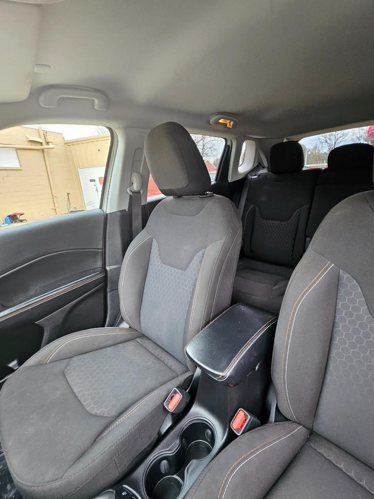2020 Jeep Compass - $15,599
