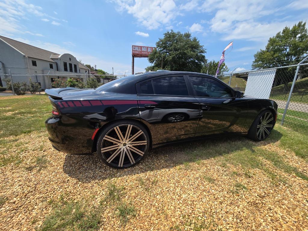 2019 Dodge Charger - $12,500