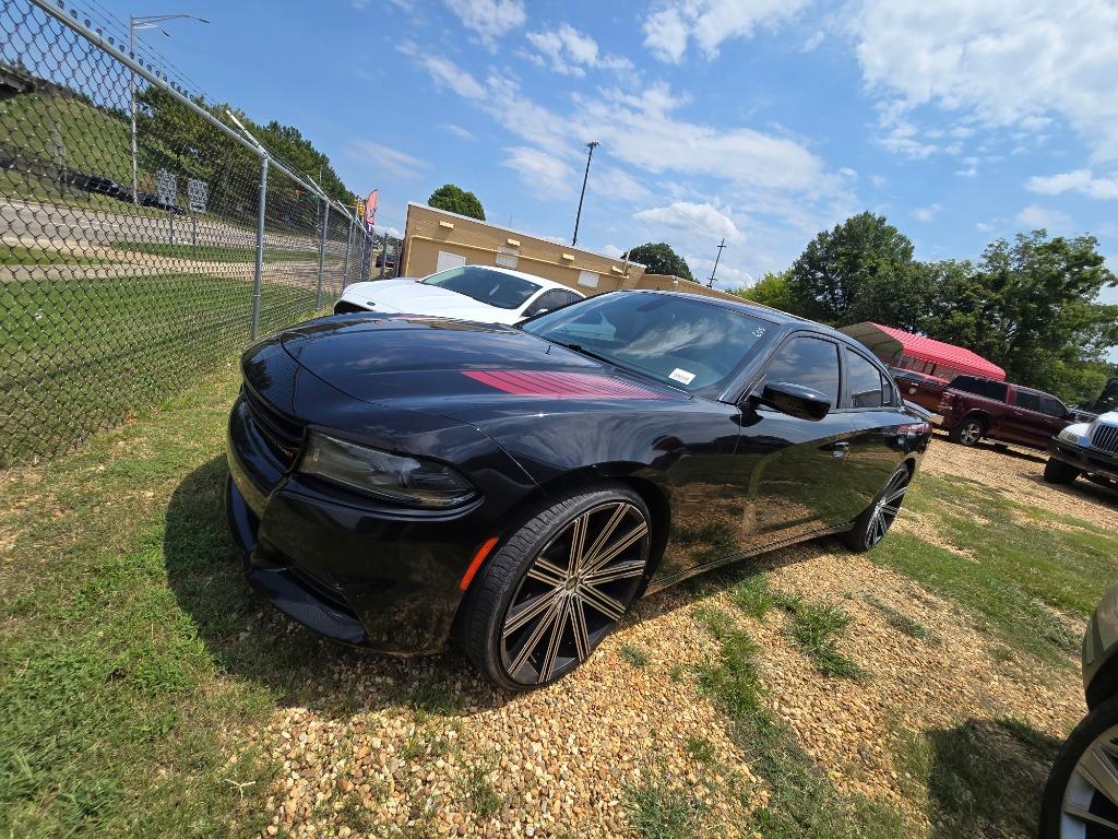 2019 Dodge Charger - $12,500
