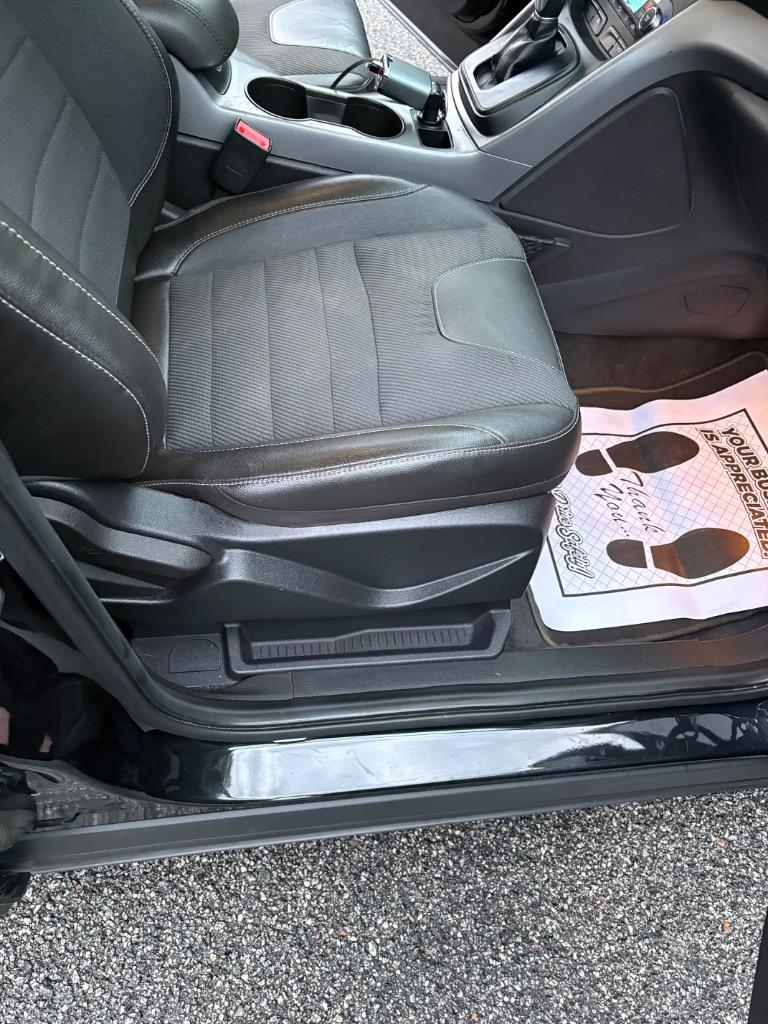 2014 Ford Escape - $10,500